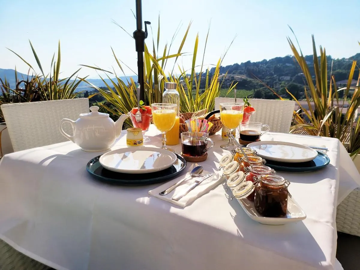 Bed & Breakfast Le Nid Bleu Bed and Breakfast Le Beausset
