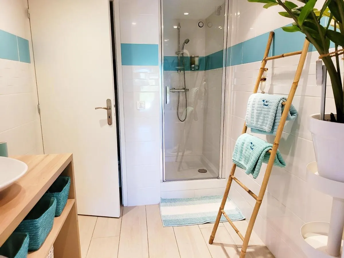 Le Nid Bleu Bed and Breakfast Le Beausset Bed & Breakfast