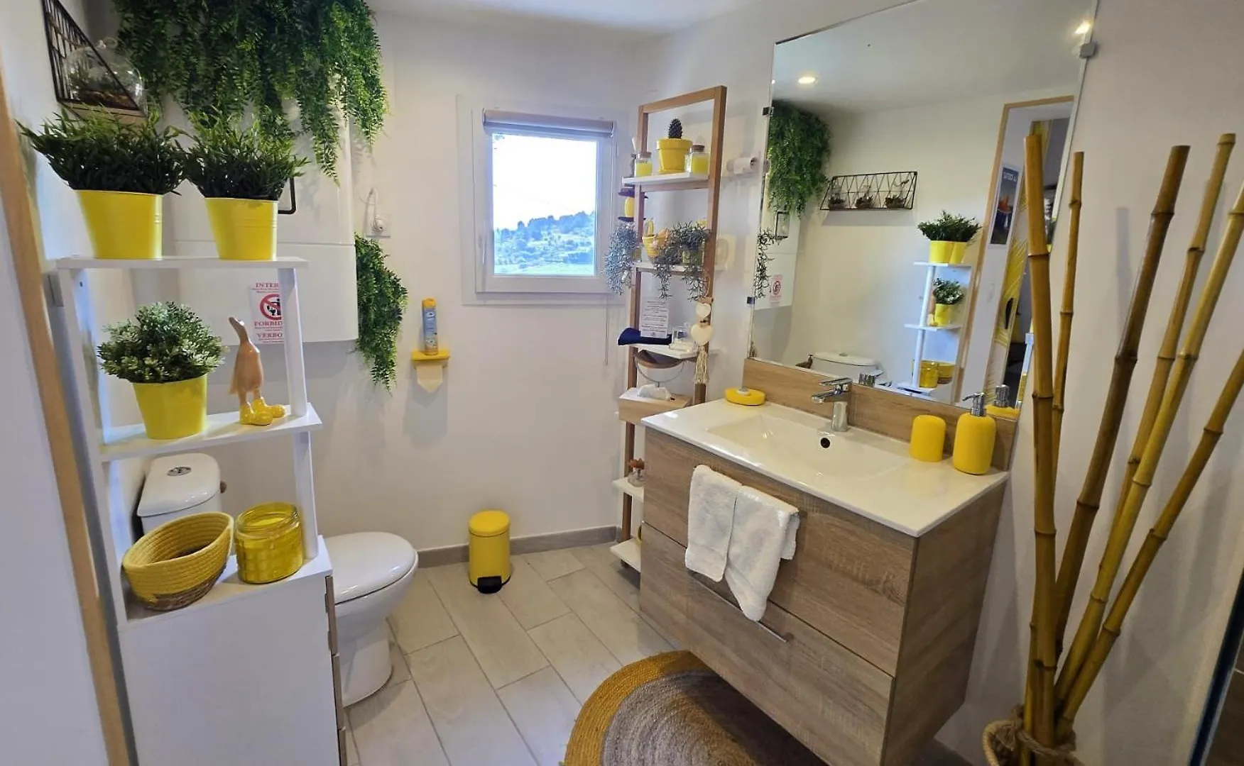 Le Nid Bleu Bed and Breakfast Le Beausset Bed & Breakfast